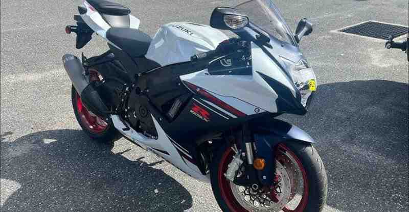 2025 Suzuki GSX-R600 – The Legendary Middleweight Supersport Returns with Modern Power & Advanced Technology