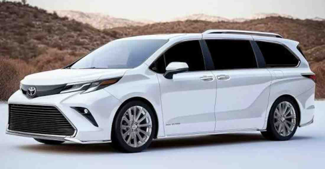 2025 Toyota Sienna Hybrid Review: Space, Efficiency & Everyday Family Comfort