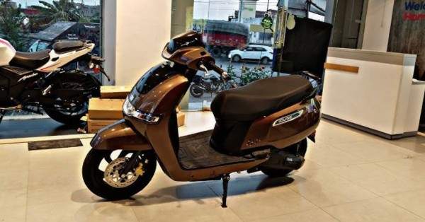 TVS iQube Electric Scooty 2025 Launched with 550km Range & 2-Hour Fast Charging at ₹45,000