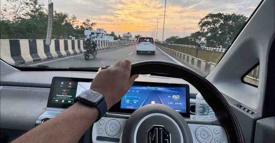 Electric Car लेने से पहले क्या जरूर चेक करें? – पूरी गाइड 2026